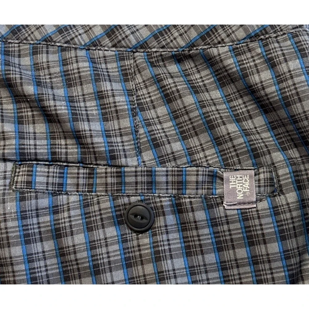 The North Face Plaid Chino Shorts Mens Sz. 34 Flat Front Poly‎ Blend 11